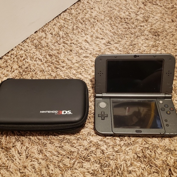 Nintendo Other - Nintendo 3ds xl
